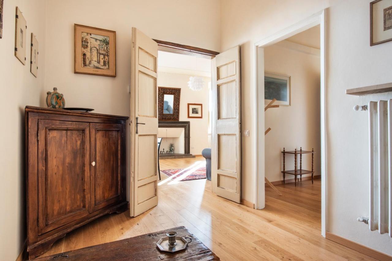 Casa Clara Appartamenti อัสซิซี ภายนอก รูปภาพ